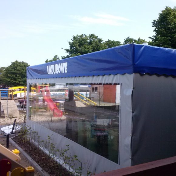Naprawy przedsionków kempingowych, plandek, parasoli ogrodowych oraz pokrowców